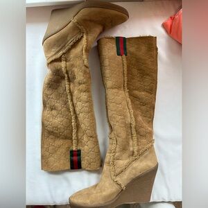 Gucci Camel GG Monogram Shearling Wedge Boots Size 7.5